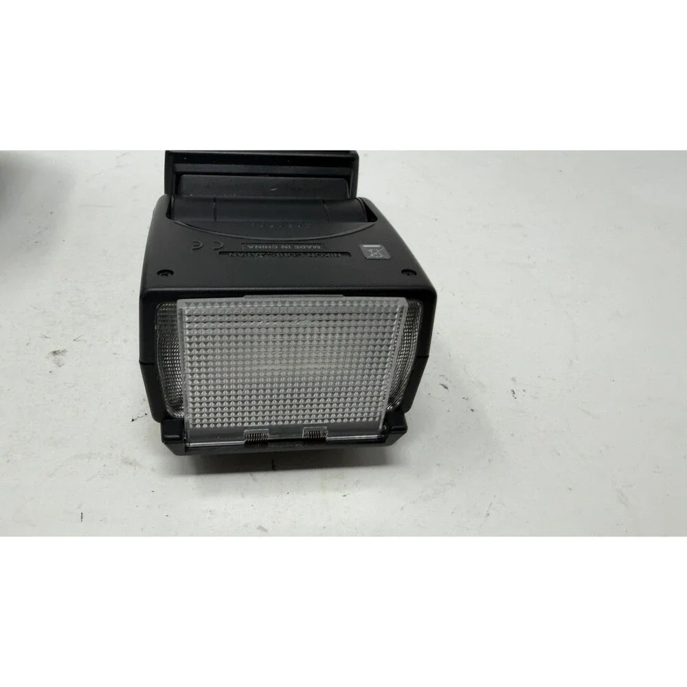 NIKON SB-600 Speedlight Camera Flash with Case - Tested
